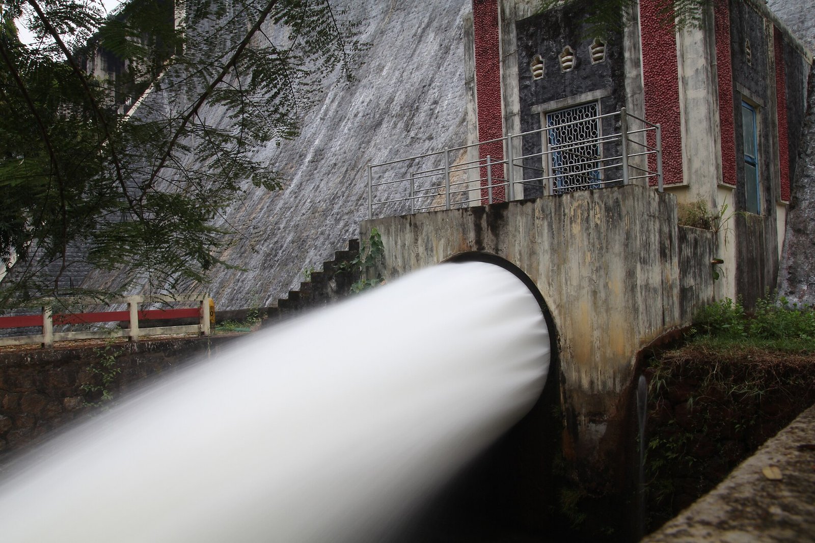 irrigation canal / pumping station